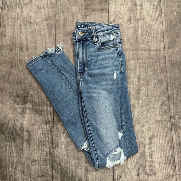 American Eagle “Next Level Stretch” Super Hi-Rise Jegging Distressed Jeans - Picture 2 of 6